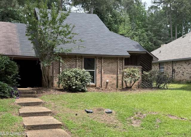 Property at 111 B N Bent Creek Cir, Brandon, MS 39047, 3 beds, 2 baths