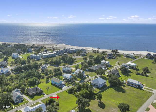 Property at 113 Buena Vista Dr, Long Beach, MS 39560