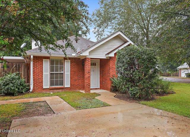 Property at 3007 Willow Dr, Brandon, MS 39042, 3 beds, 2 baths