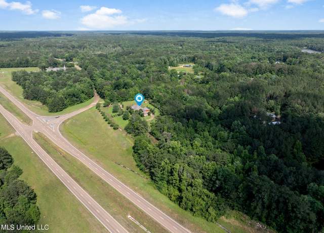 Property at 2197 Old Hwy 84 W, Brookhaven, MS 39601, 5 beds, 3.5 baths