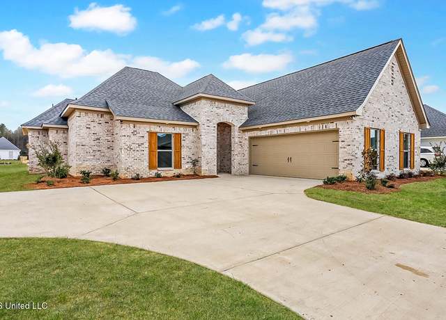 Property at 1010 Kensington Dr, Flowood, MS 39232, 4 beds, 3 baths
