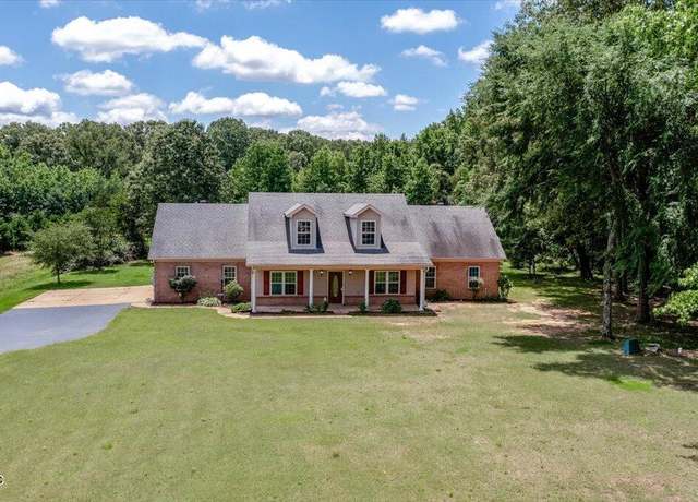 Property at 402 Boone Cir, Coldwater, MS 38618, 3 beds, 2.5 baths