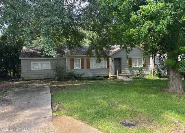 Property at 941 Dorgan St, Jackson, MS 39204, 3 beds, 2 baths
