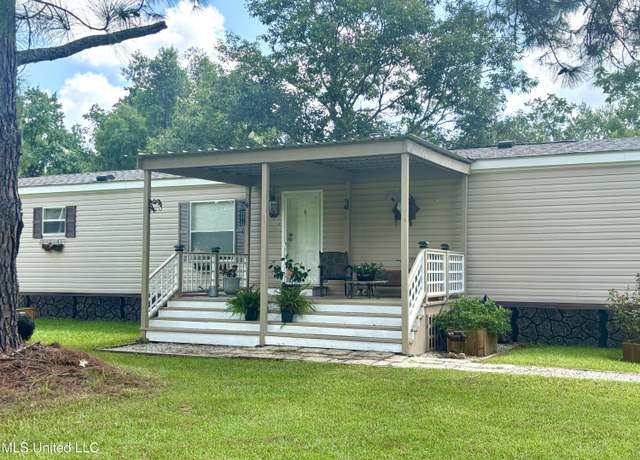 Property at 16 Green Meadow Place Rd, Picayune, MS 39466, 3 beds, 2 baths