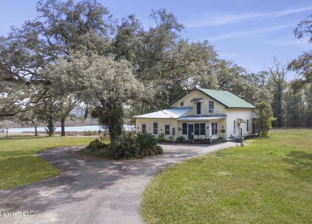 Property at 3608 Knapp Rd, Ocean Springs, MS 39564, 3 beds, 2 baths