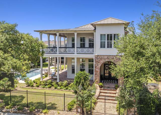Property at 1511 18th Ave, Gulfport, MS 39501, 5 beds, 4.5 baths