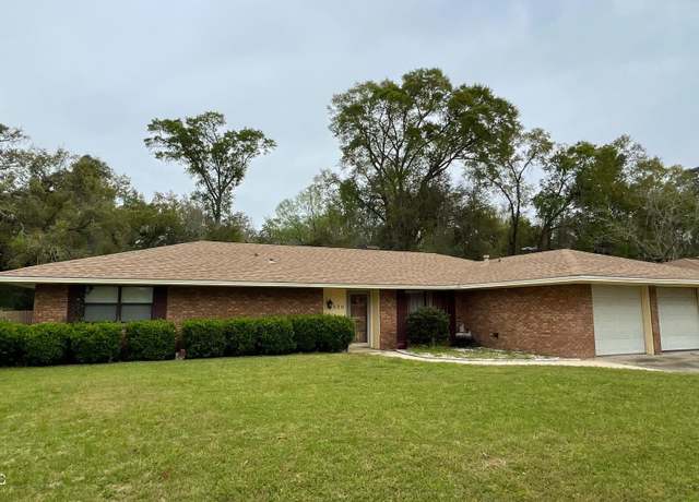 Property at 520 Mockingbird Dr, Long Beach, MS 39560, 4 beds, 2 baths