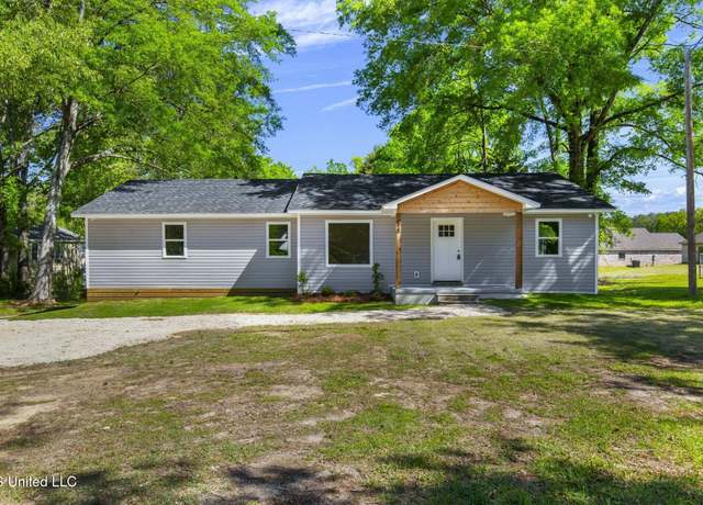 Property at 429 Old Whitfield Rd, Pearl, MS 39208, 3 beds, 2.5 baths