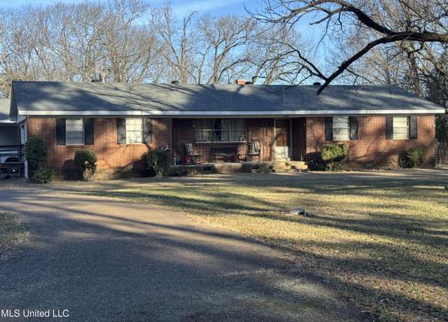 Property at 2035 Hwy 51, Hernando, MS 38632, 4 beds, 3 baths