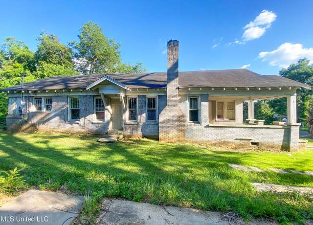 Property at 248 Moss Ave, Jackson, MS 39209, 3 beds, 2 baths