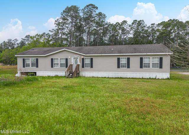 Property at 7203 Smith Rd, Long Beach, MS 39560, 4 beds, 3 baths