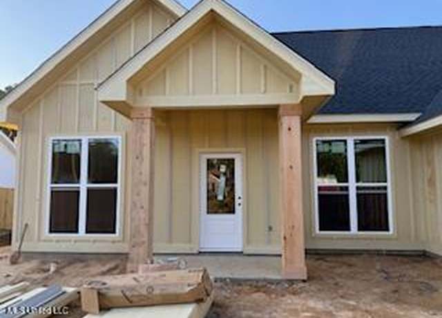 Property at 620 Edna St, Waveland, MS 39576, 4 beds, 2 baths