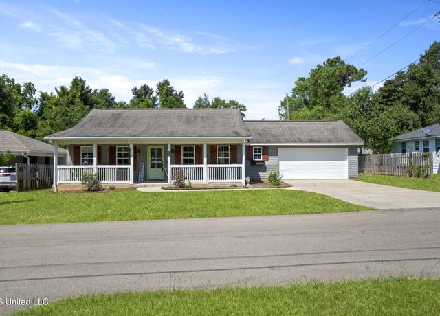 Property at 9 Hensarling Dr, Petal, MS 39465, 3 beds, 2 baths
