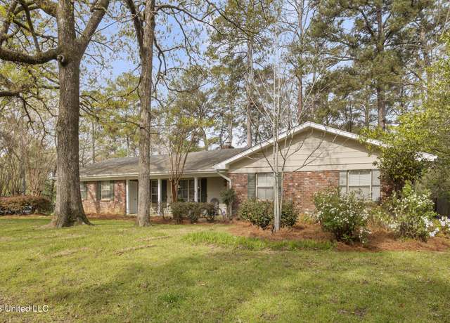 Property at 4407 Northover Dr, Jackson, MS 39211, 4 beds, 2.5 baths