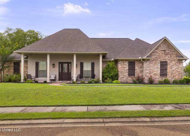 Property at 705 Brookwood Cir, Brandon, MS 39042, 4 beds, 3.5 baths