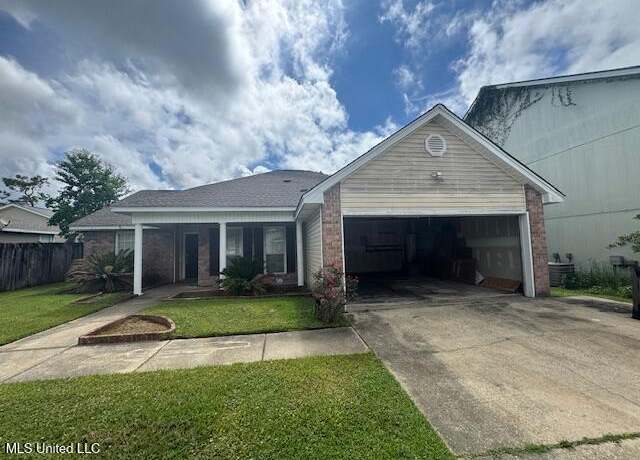 Property at 11298 Cypress Bayou Dr, Gulfport, MS 39503, 4 beds, 2 baths