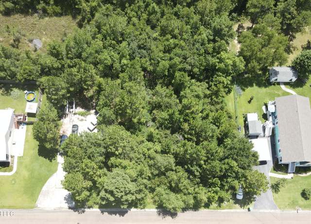 Property at 131 Lafitte Dr, Waveland, MS 39576