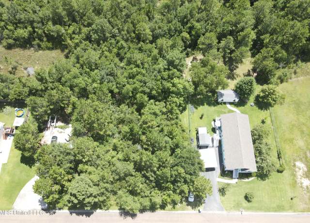 Property at 131 Lafitte Dr, Waveland, MS 39576