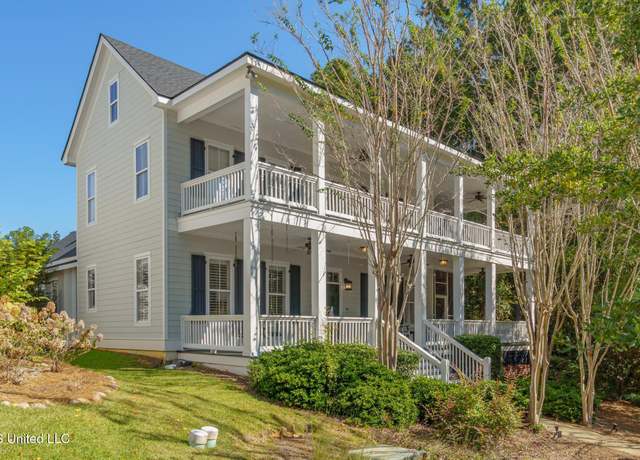 Property at 46 Bellegrass Blvd, Hattiesburg, MS 39402, 3 beds, 3.5 baths