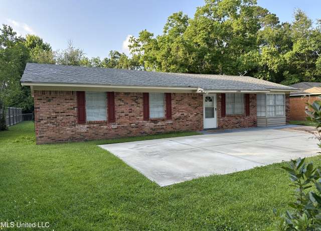 Property at 11086 E Taylor Rd, Gulfport, MS 39503, 3 beds, 1.5 baths