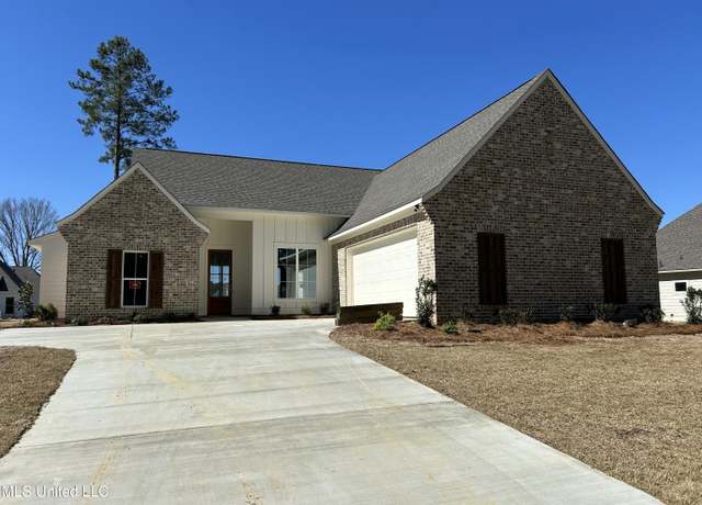 Property at 117 Charleston Ln, Madison, MS 39110, 3 beds, 2.5 baths
