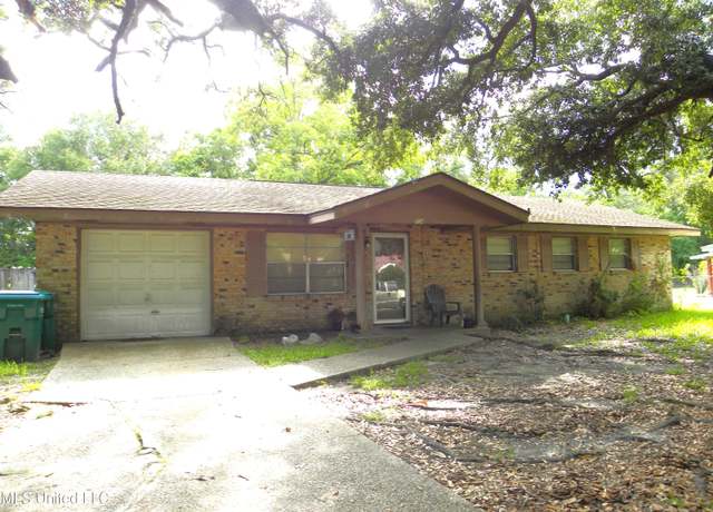 Property at 504 Harvey Ave, Gulfport, MS 39503, 3 beds, 1.5 baths