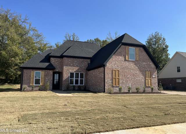 Property at 4108 Vineyard Dr, Southaven, MS 38672, 5 beds, 3 baths