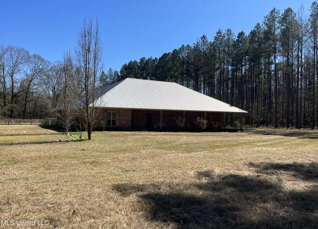 Property at 3110 Sumrall Rd, Crystal Springs, MS 39059, 4 beds, 3.5 baths
