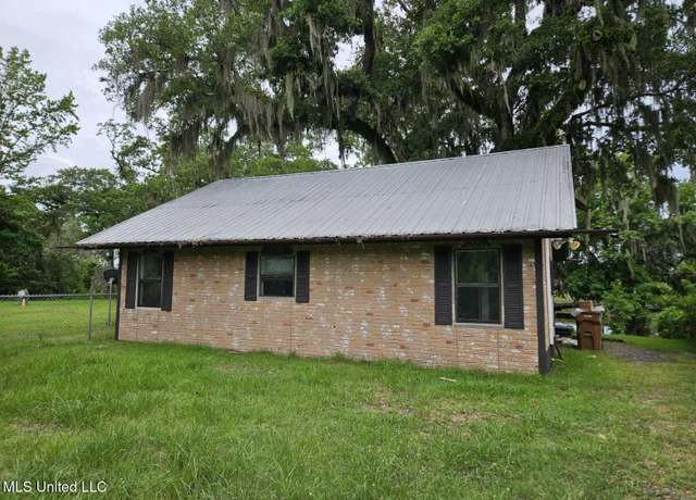 Property at 10477 Shorecrest Rd, Biloxi, MS 39532, 2 beds, 1 bath