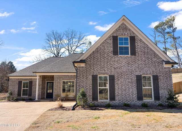Property at 1781 Benton Dr, Hernando, MS 38632, 4 beds, 2 baths