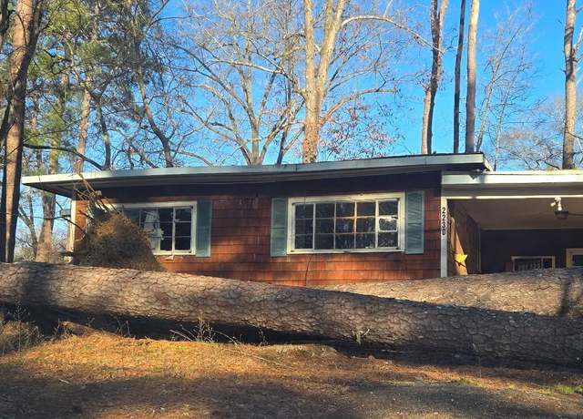 Property at 2230 Belvedere Dr, Jackson, MS 39204, 3 beds, 1 bath