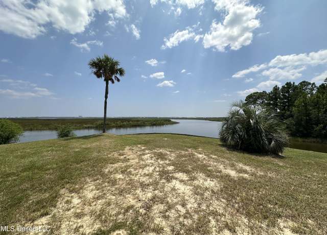 Property at 314 Puunani Pl, Diamondhead, MS 39525