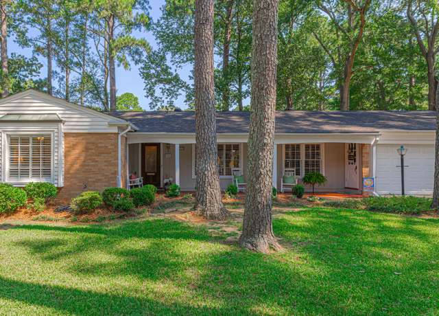 Property at 5328 Hialeah Dr, Jackson, MS 39211, 4 beds, 2 baths