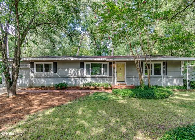 Property at 1838 Parkridge Dr, Jackson, MS 39211, 3 beds, 2 baths
