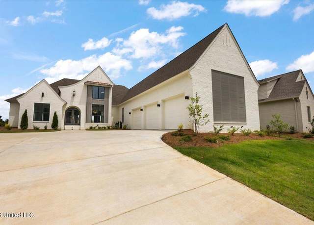 Property at 225 Parke Dr, Ridgeland, MS 39157, 5 beds, 5.5 baths