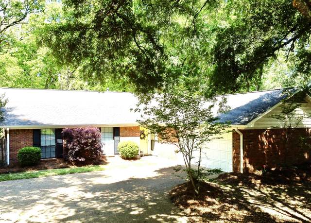 Property at 103 Woodmoor Cv, Clinton, MS 39056, 3 beds, 2 baths