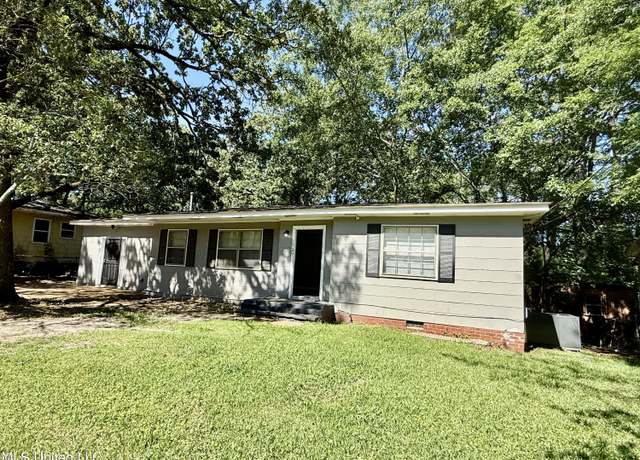 Property at 1729 Gibralter Dr, Jackson, MS 39204, 3 beds, 1 bath