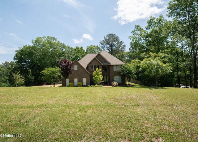 Property at 185 Magnolia Springs Dr, Florence, MS 39073, 4 beds, 2.5 baths
