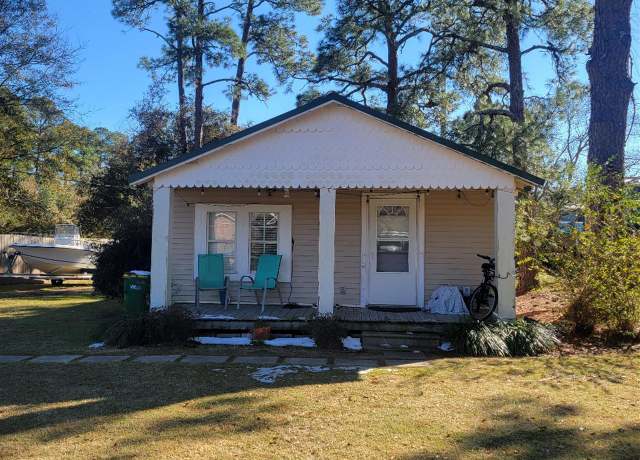 Property at 15917 Van Eaton Cir, Biloxi, MS 39532, 2 beds, 1 bath