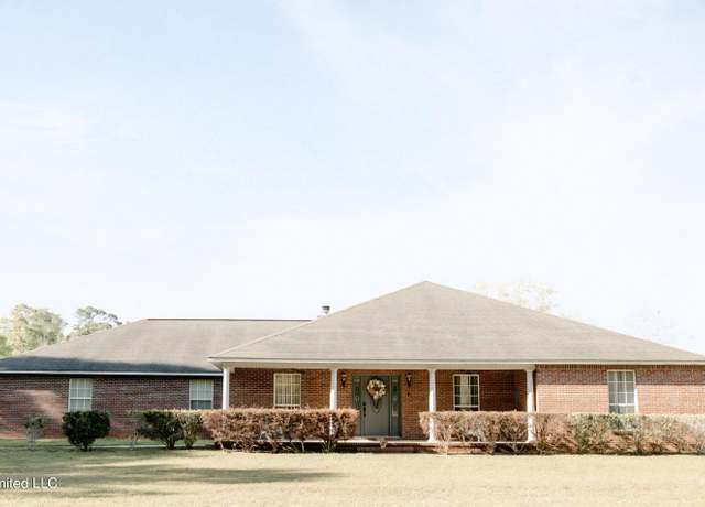 Property at 2208 Highland Dr, Gautier, MS 39553, 4 beds, 3 baths