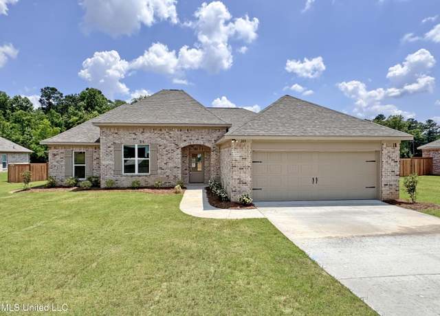 Property at 209 Dolly Ln, Magee, MS 39111, 4 beds, 2 baths