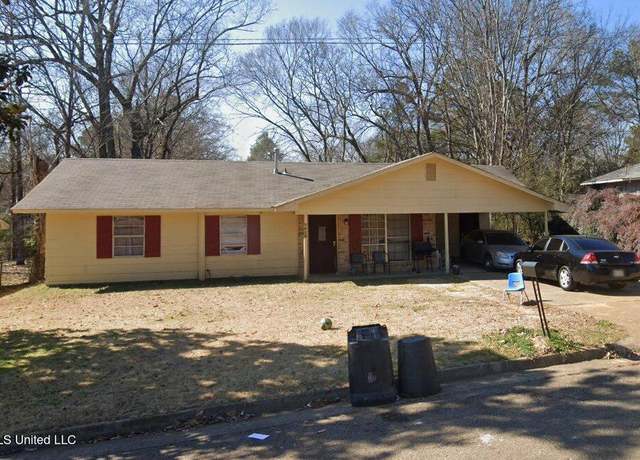 Property at 5629 Queen Mary Ln, Jackson, MS 39209, 4 beds, 2 baths