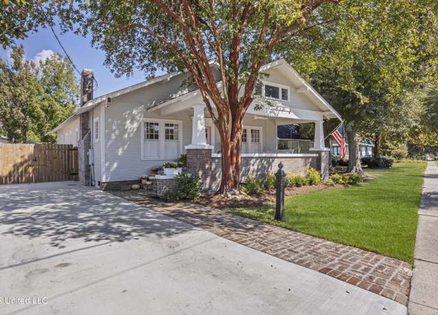Property at 1442 2nd St, Gulfport, MS 39501, 3 beds, 3 baths