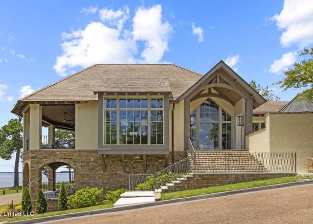 Property at 150 Old Trace Rd, Madison, MS 39110, 3 beds, 3.5 baths