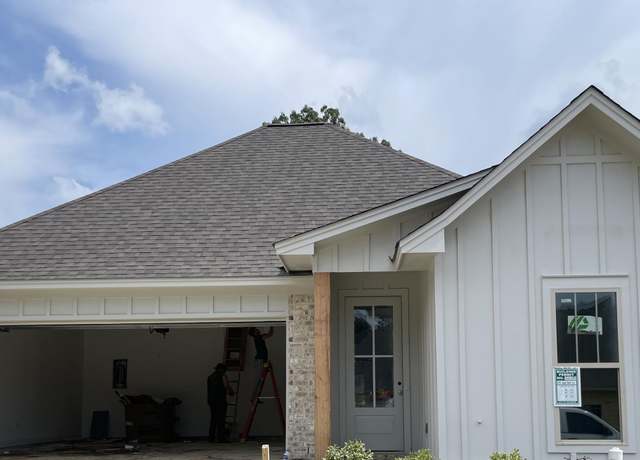 Property at 103 Hyde Park Dr, Brandon, MS 39042, 3 beds, 2 baths