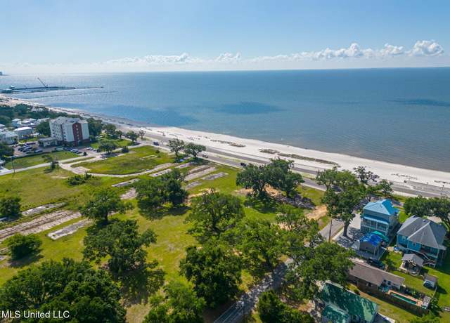 Property at 109 Shelter Rock Dr, Long Beach, MS 39560