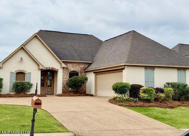 Property at 508 Springhill Xing, Brandon, MS 39047, 4 beds, 3 baths