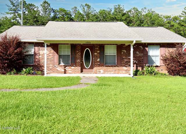 Property at 22020 Rayvan Ln, Kiln, MS 39556, 3 beds, 2 baths