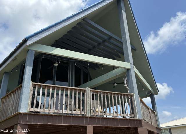 Property at 6327 Pontiac Dr, Kiln, MS 39556, 2 beds, 3 baths