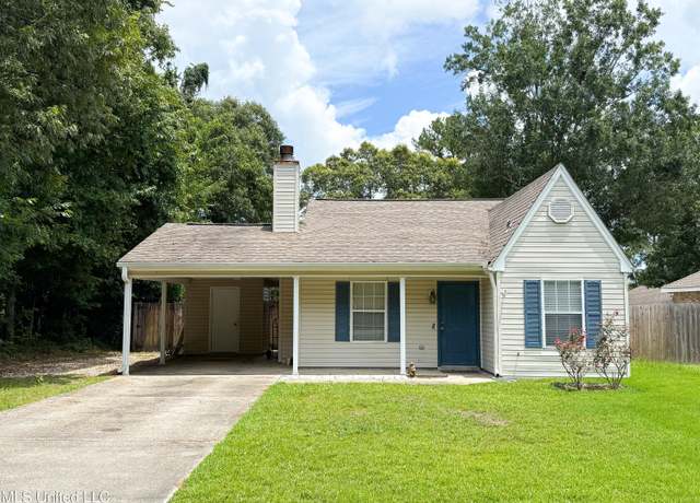 Property at 999 Hamakua St, Diamondhead, MS 39525, 3 beds, 2 baths